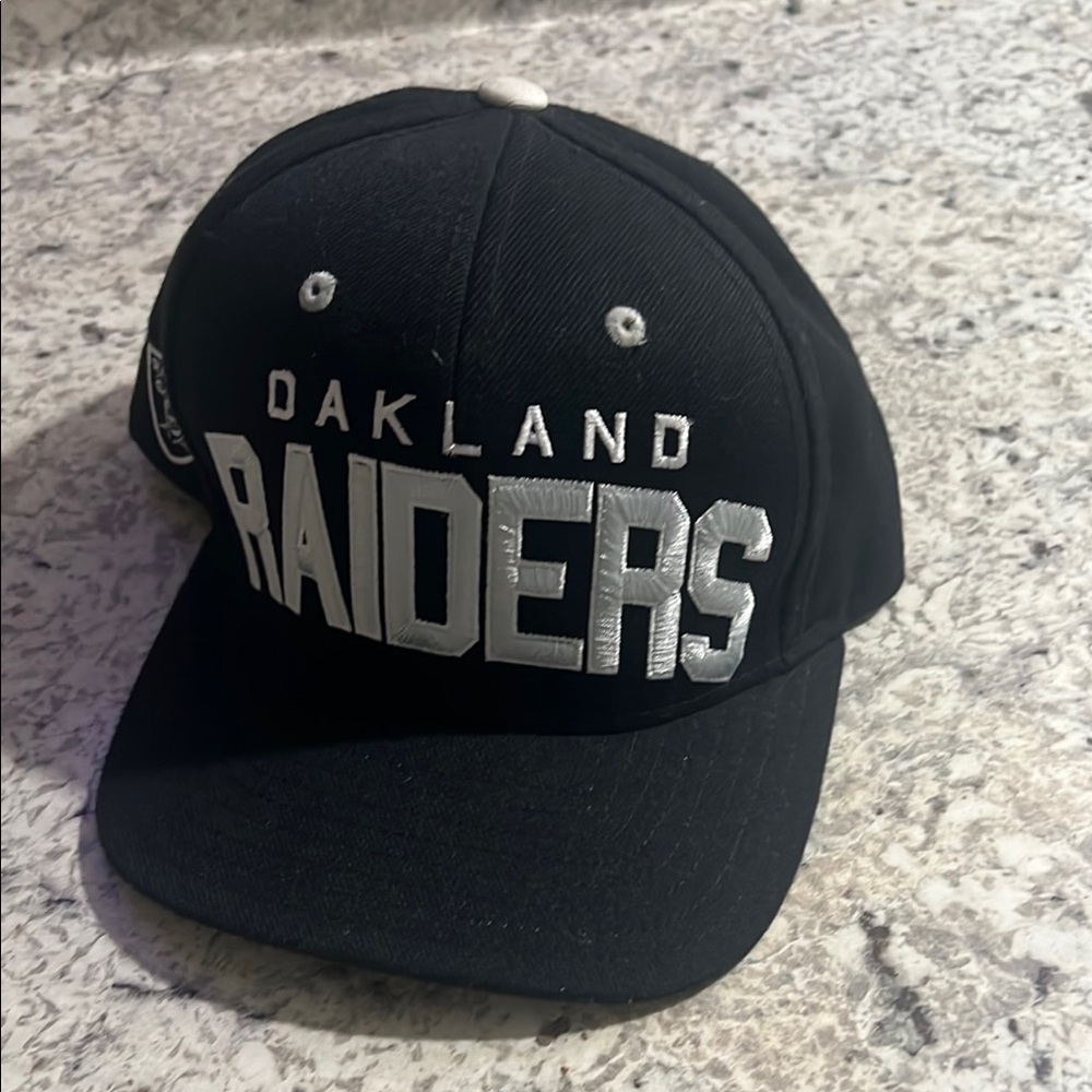 Oakland Raiders Black Cap